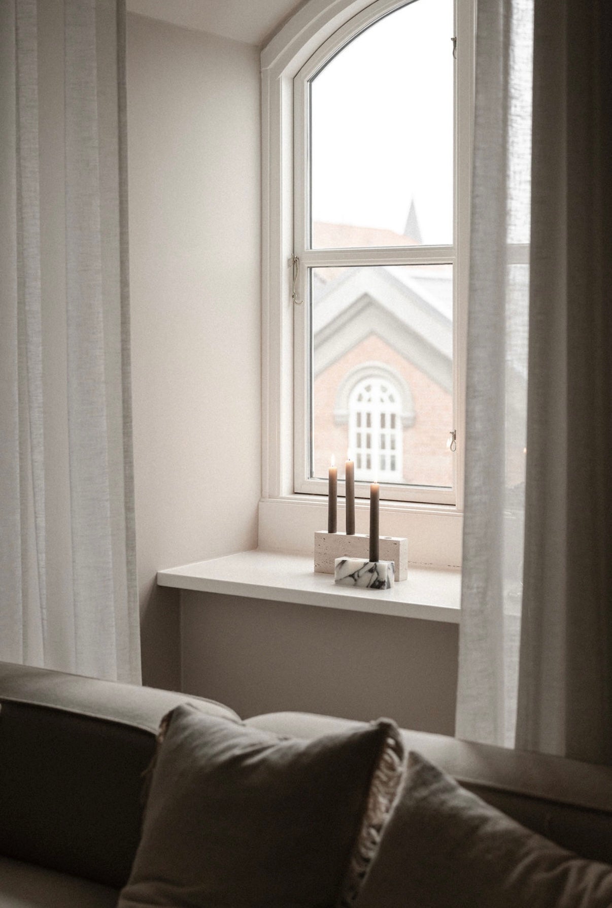 EPODE | Calacatta Violetta, candle holder 2