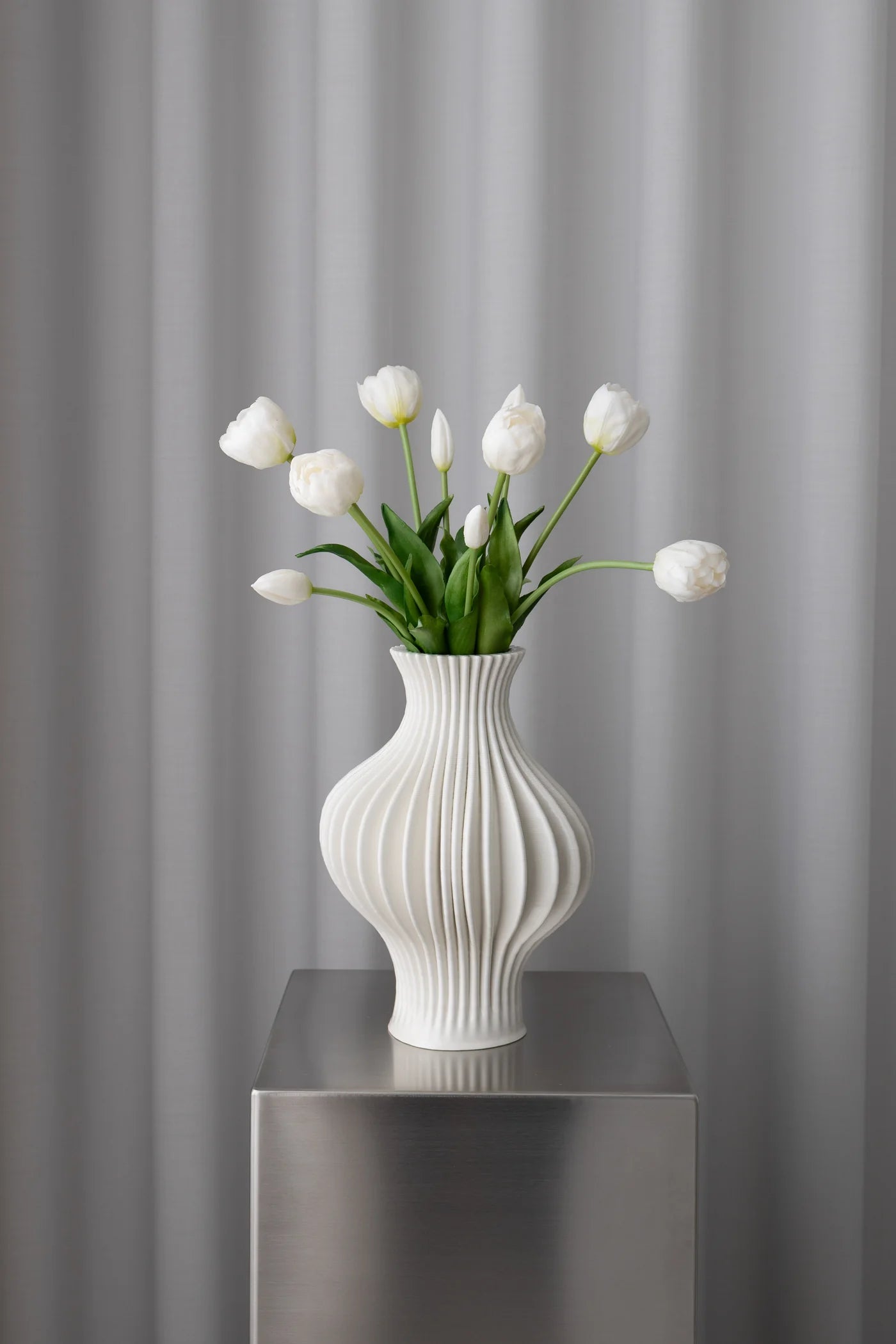 White Tulip Bouquet - 2 Bundles